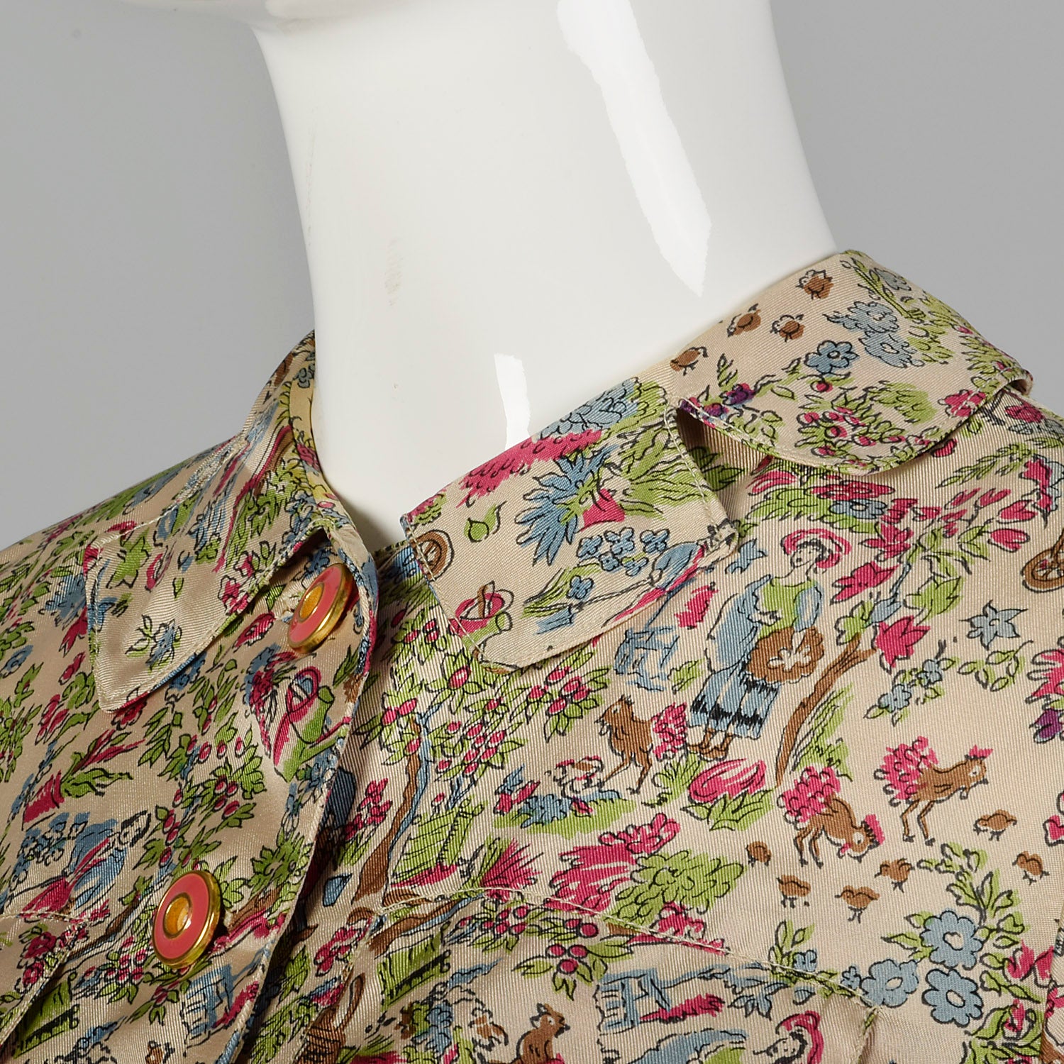 XS 1960s Silk Skirt Suit with Garden Theme Print