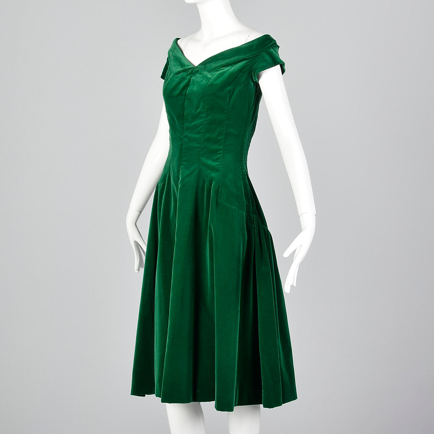 1950s Green Velvet Off Shoulder Party Dress Style & Salvage 1950s Green Velvet Off Shoulder Party Dress Style & Salvage