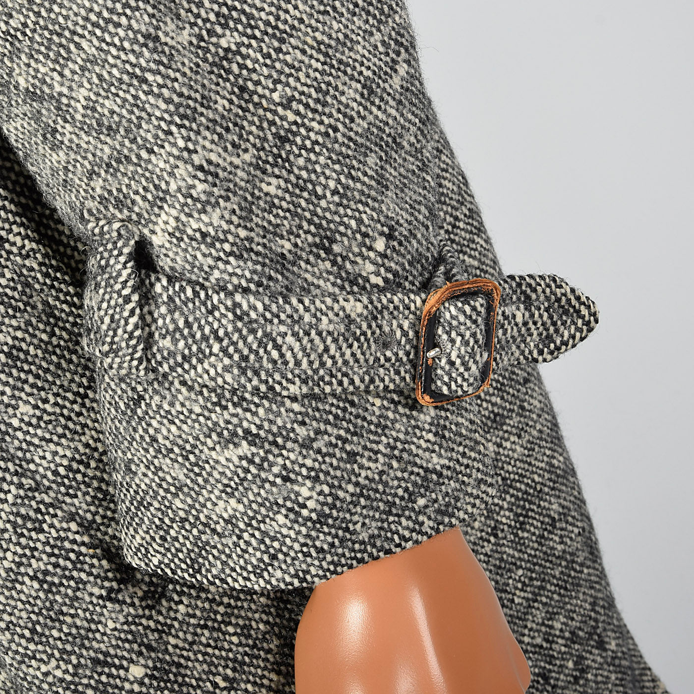 1970s Mens Wool Tweed Coat with Raccoon Fur Collar