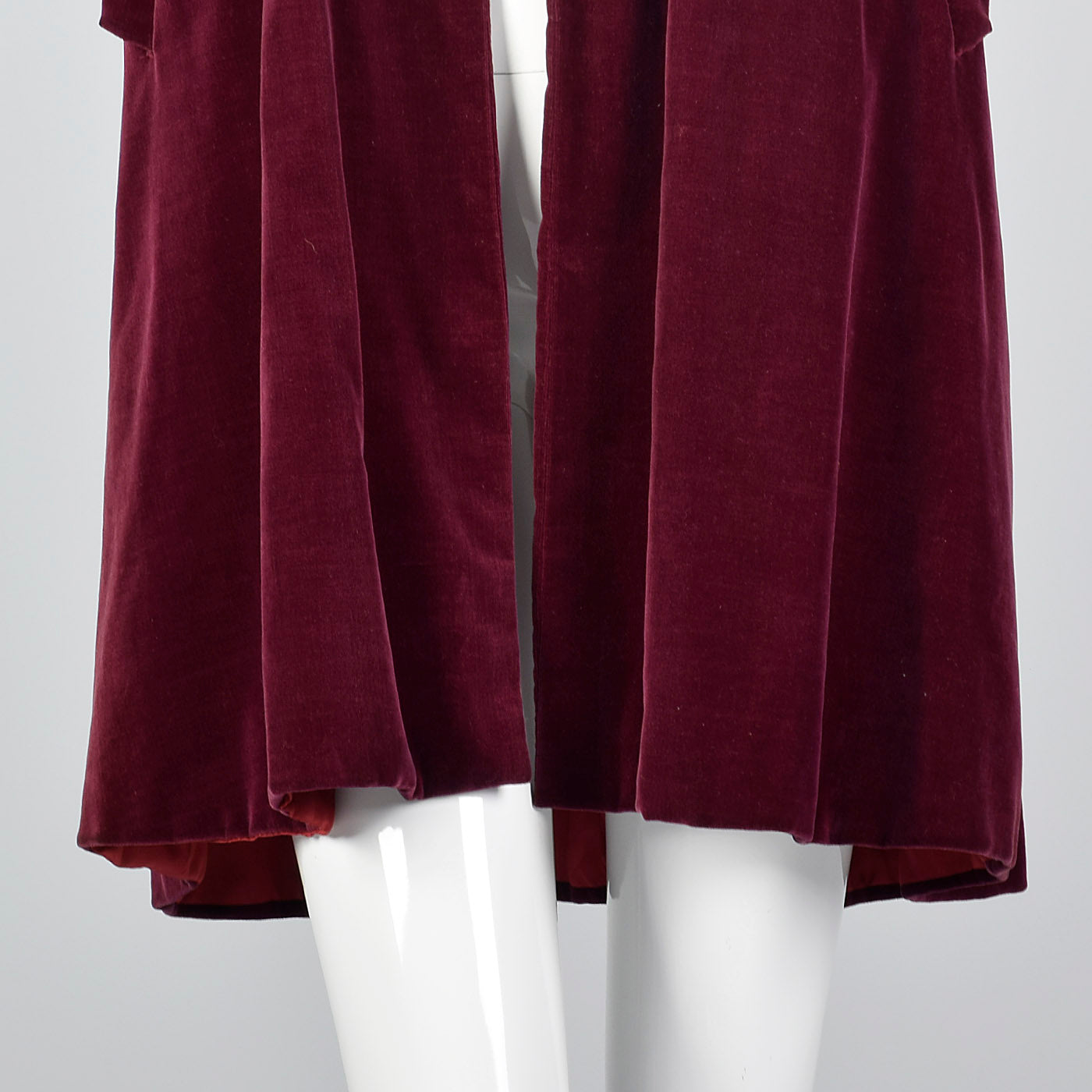 1940s Burgundy Velvet Coat with Mutton Sleeves