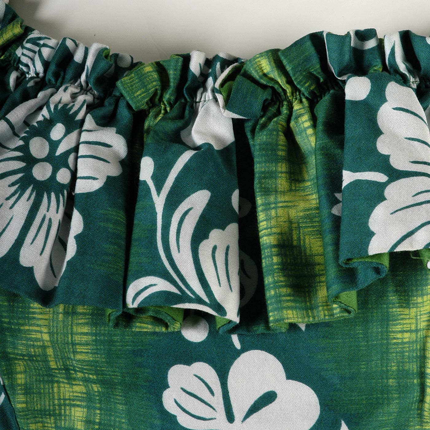 1950s Hawaiian Dress with Fishtail Hem