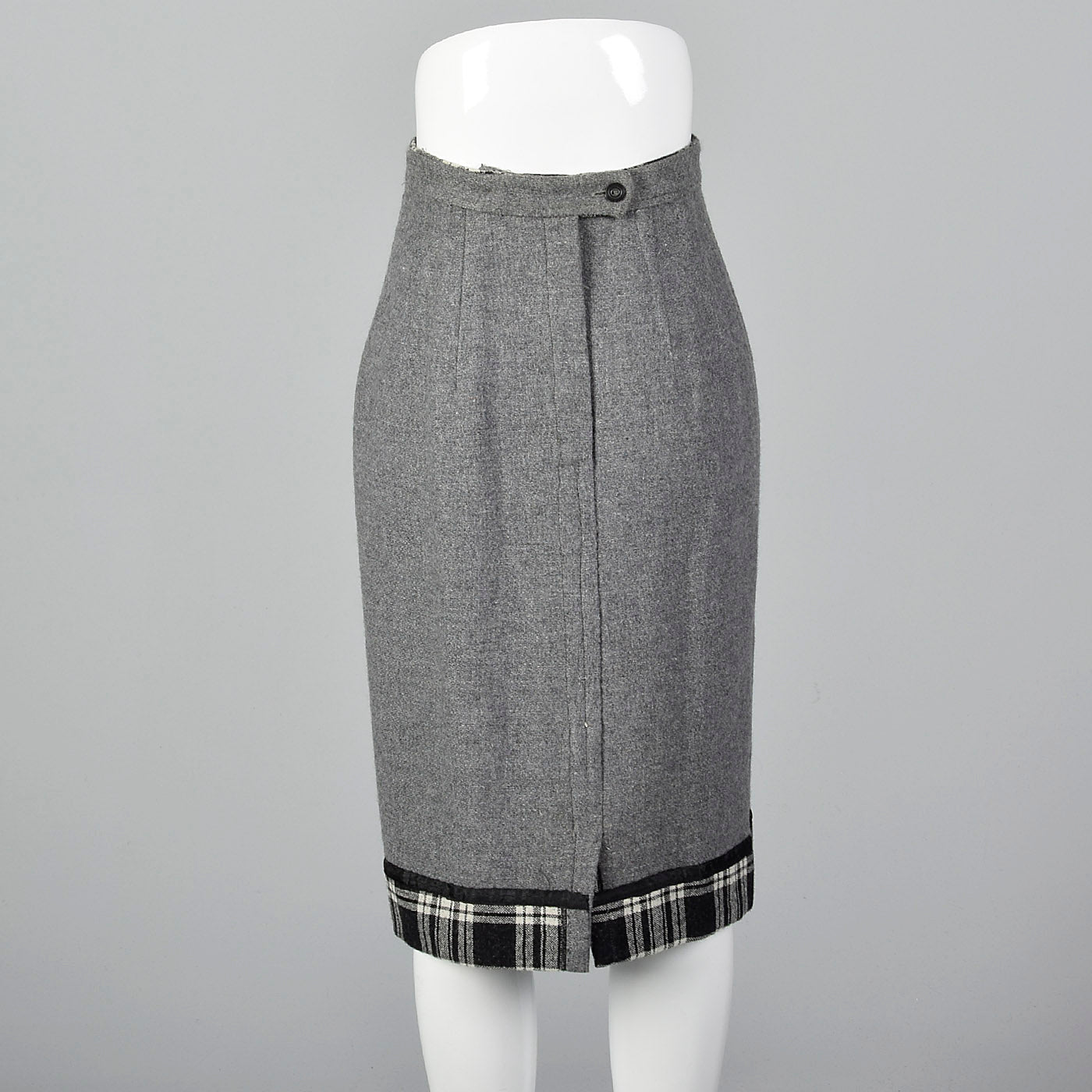 1950s Reversible Pencil Skirt in Gray and Black Plaid