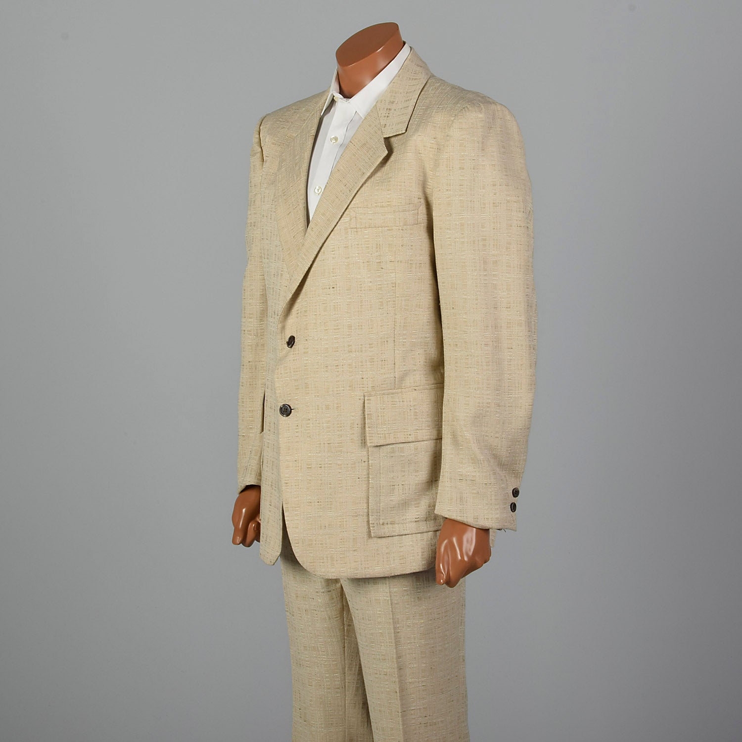 45L 1970s Mens Two Piece Suit Two Button Tan Texture Weave