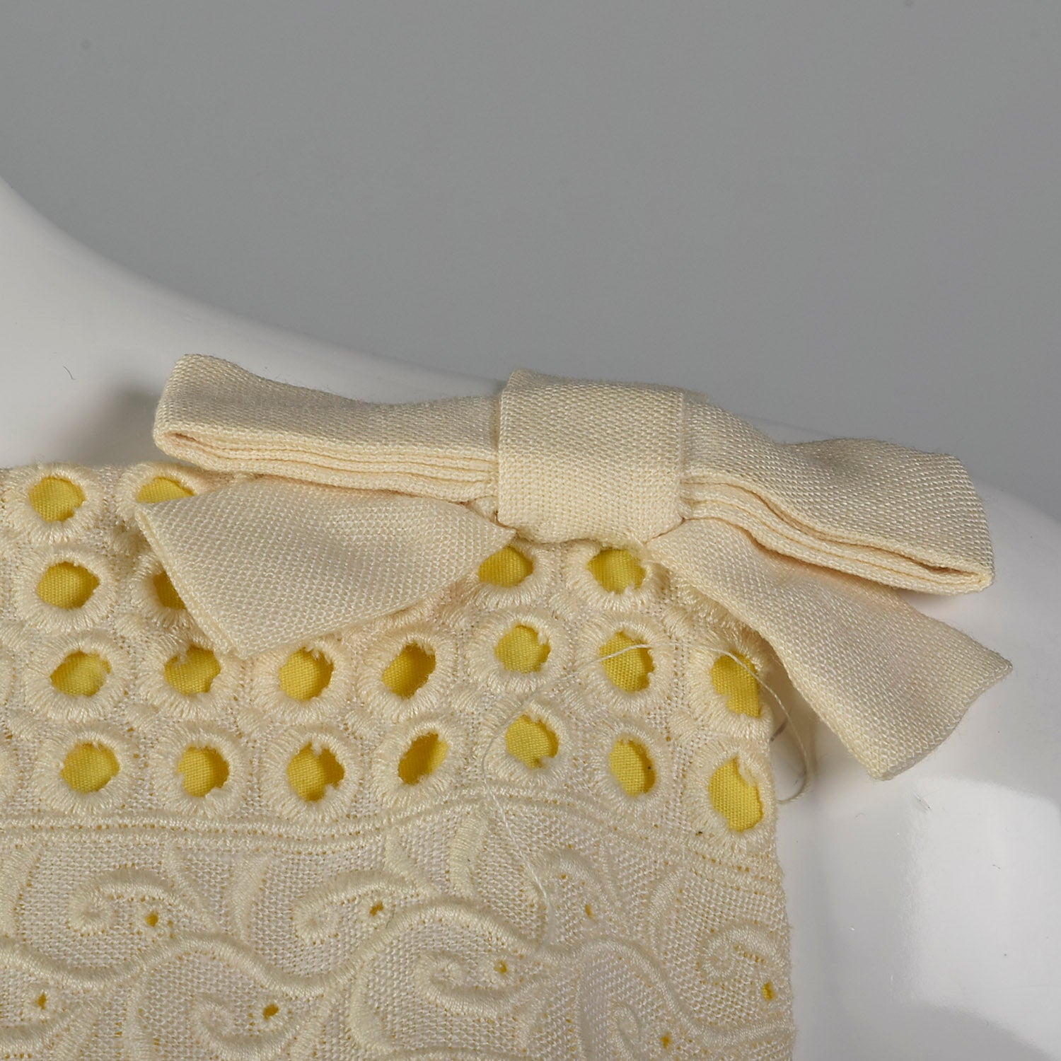 1960s Summer Day Dress with Decorative Eyelets