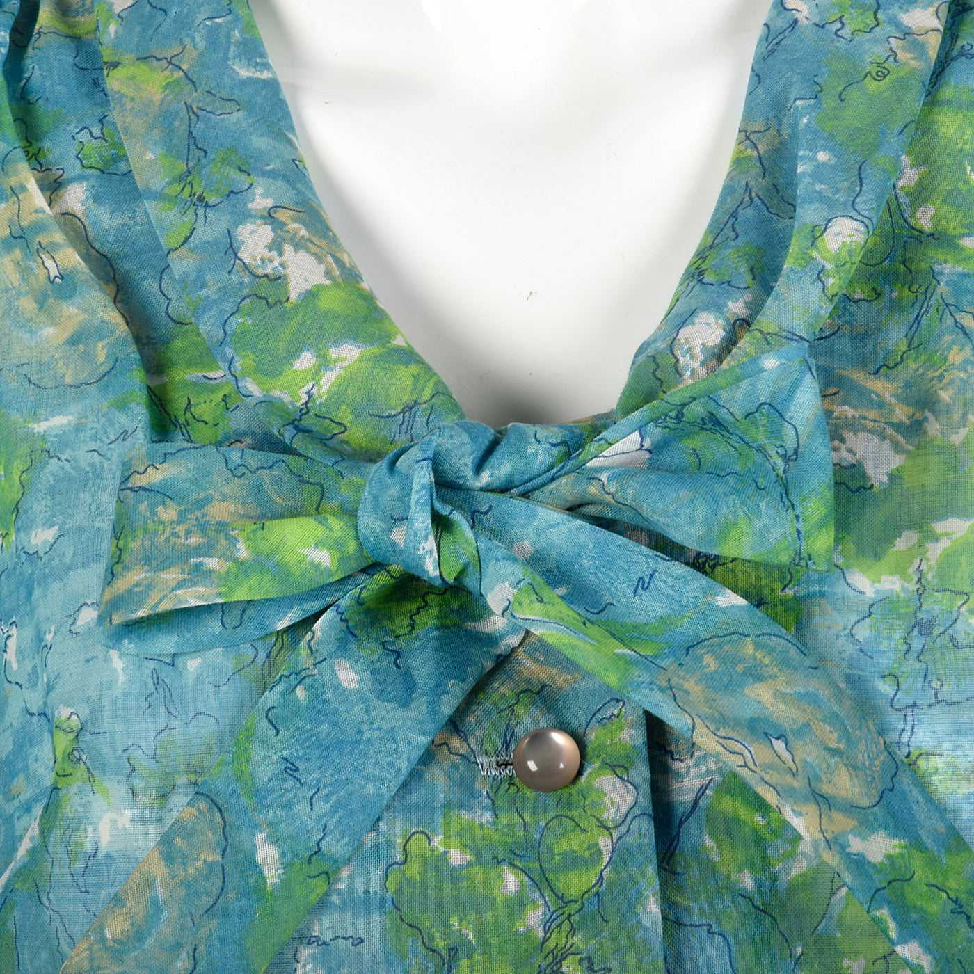 1950s Blue Floral Print Dress with Pleated Skirt