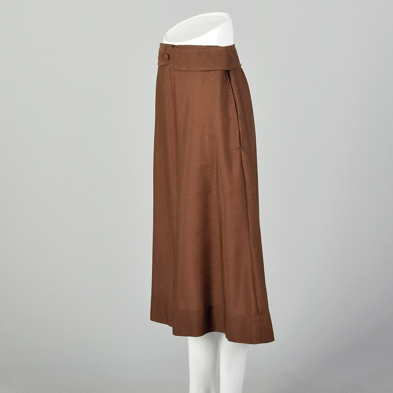 Medium 1910s Edwardian Brown Lightweight Skirt