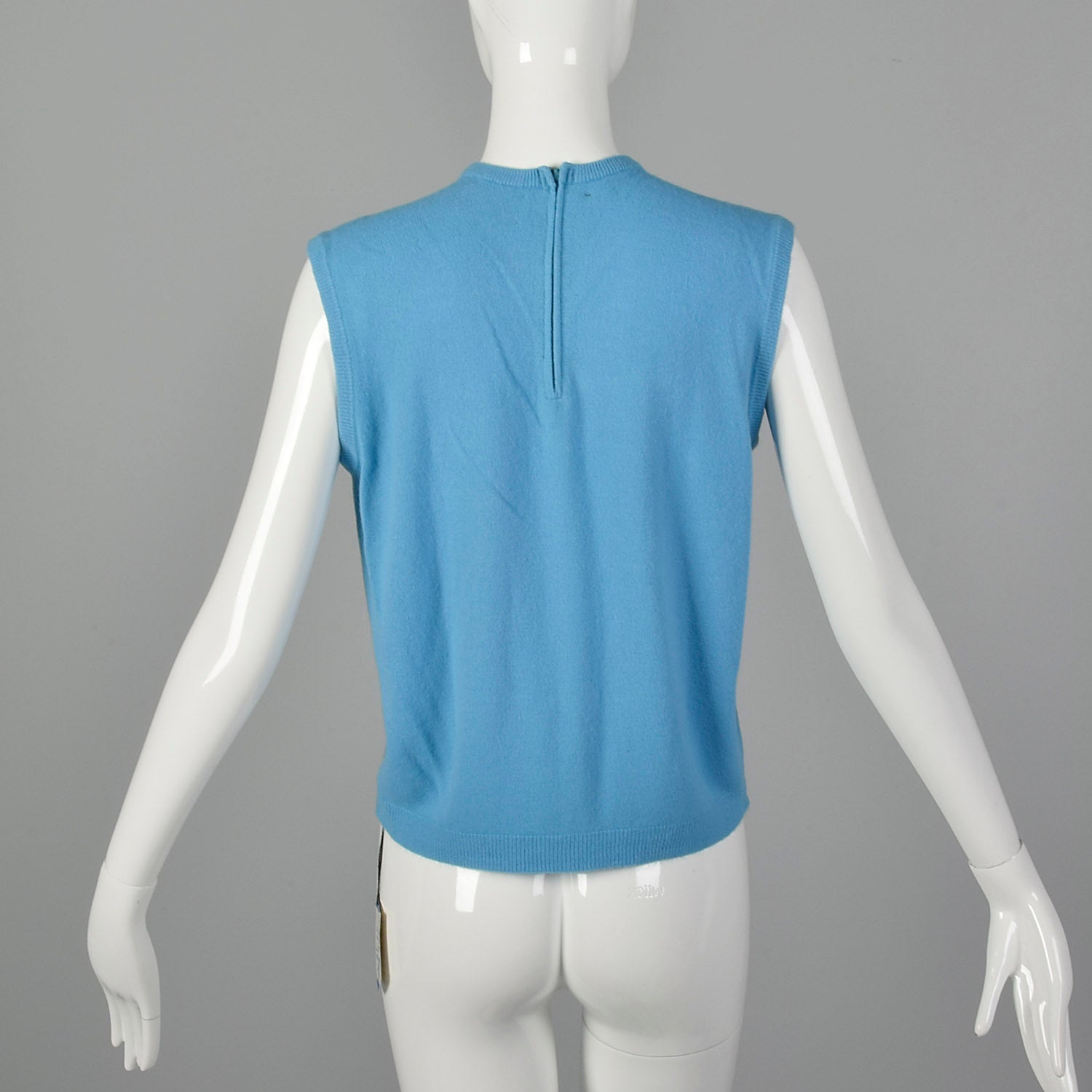 Small 1960s Light Blue Sleeveless Sweater