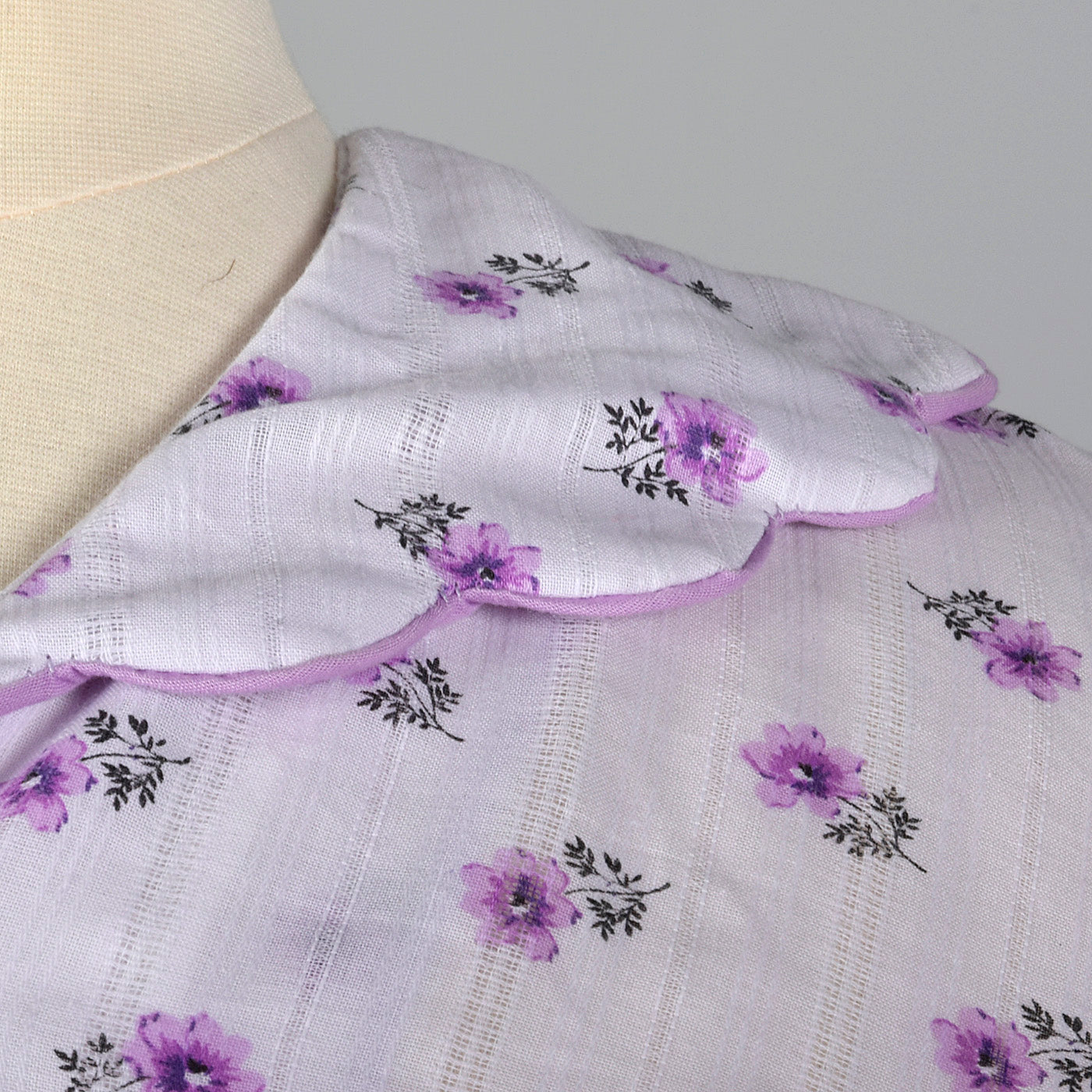 1950s Purple Floral Dress with Scallop Collar