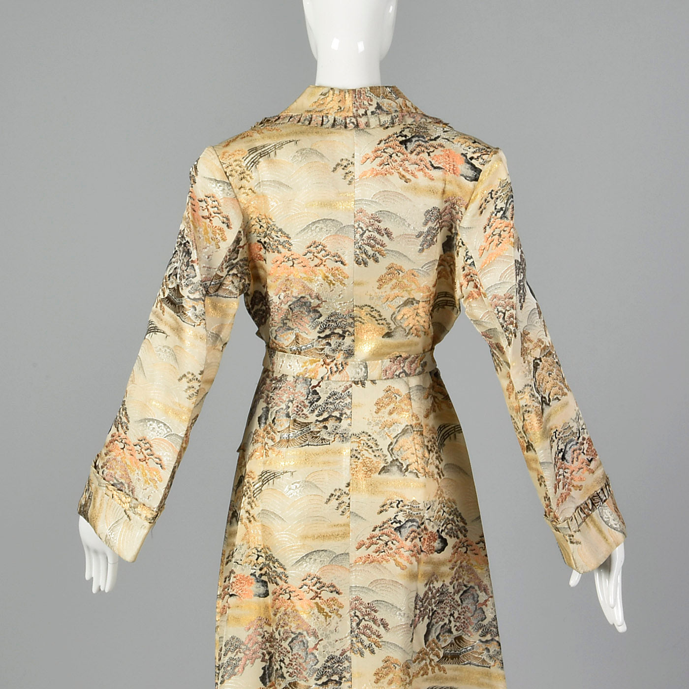 1950s Metallic Brocade Robe in Landscape Motif