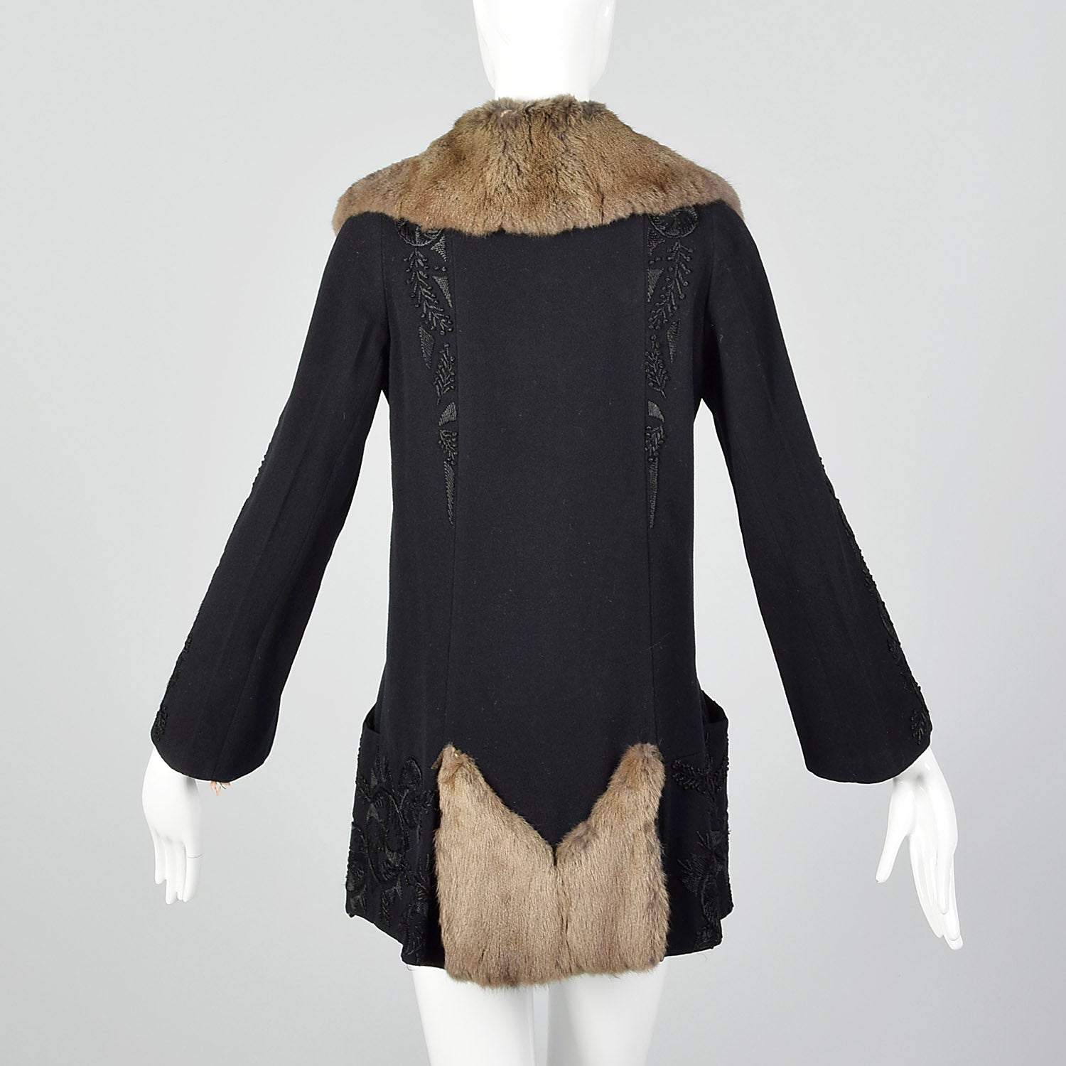 XXS 1920s Embroidered Wool Jacket with Rabbit Fur
