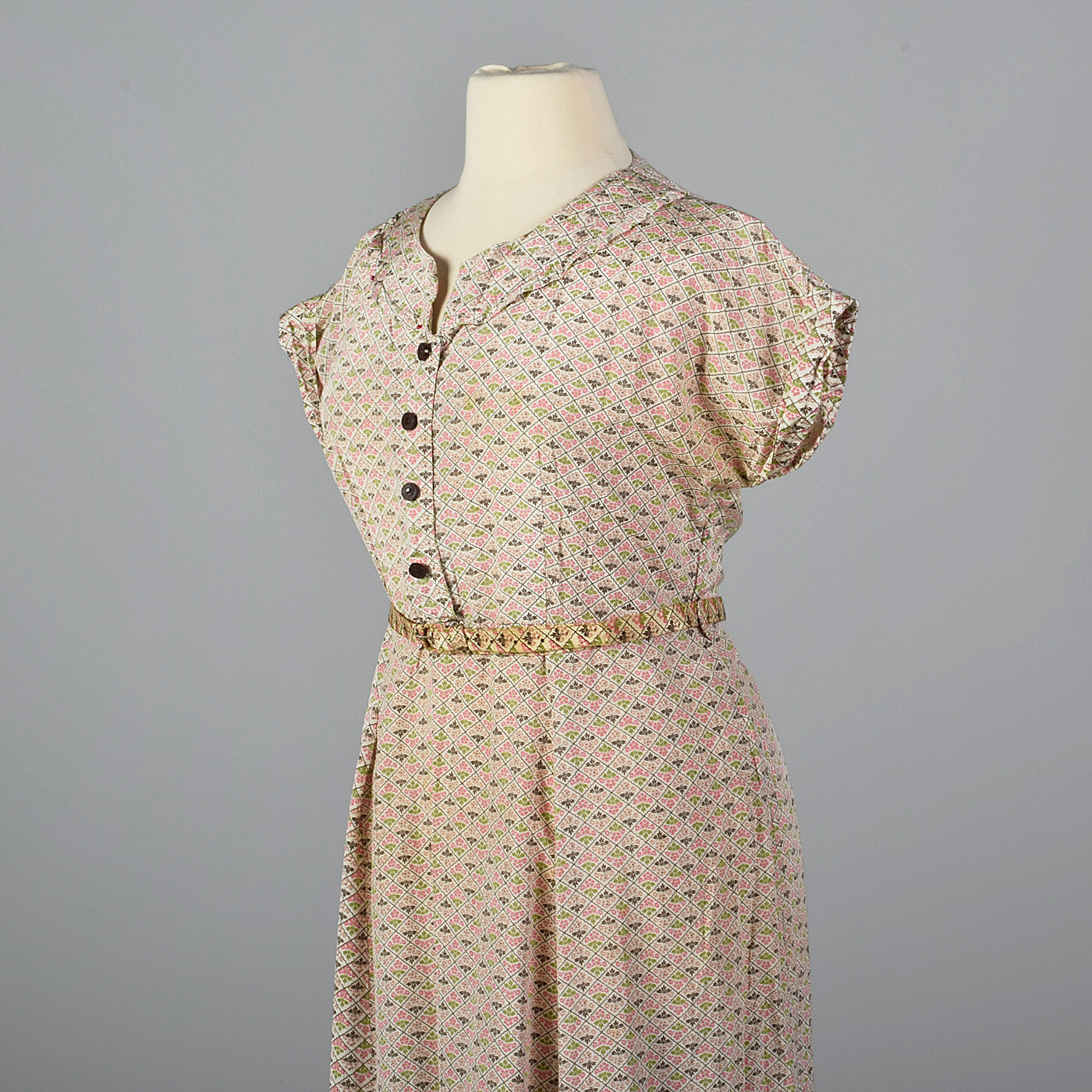 1950s Pink and Green Rayon Print Dress