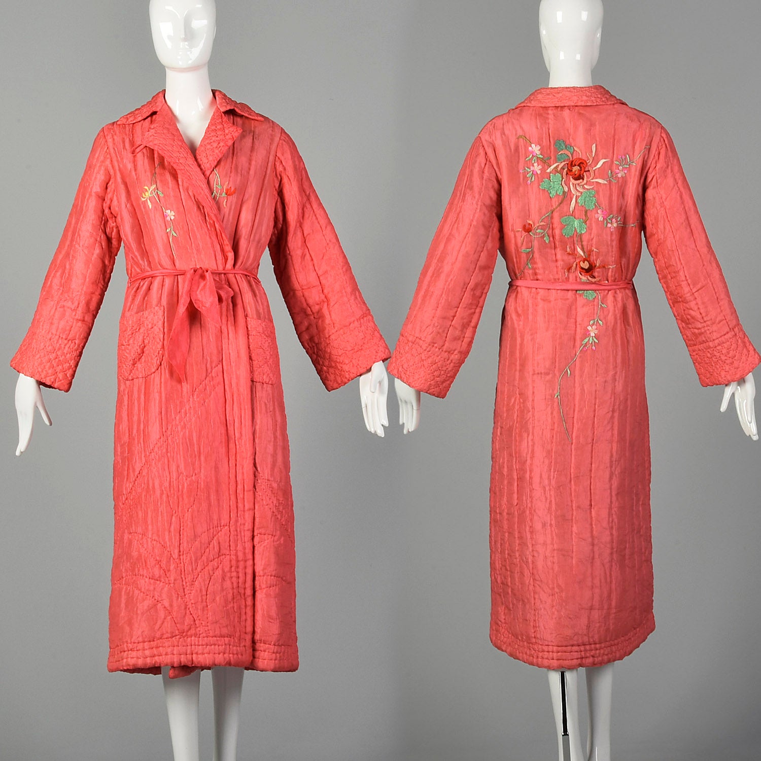 Medium-Large 1930s Pink Quilted Robe