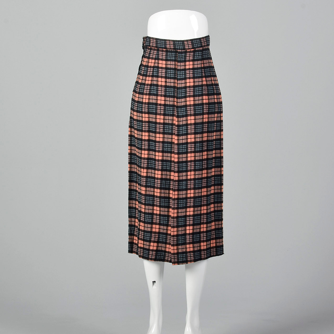 1940s Wool Pencil Skirt in Pink and Blue Plaid