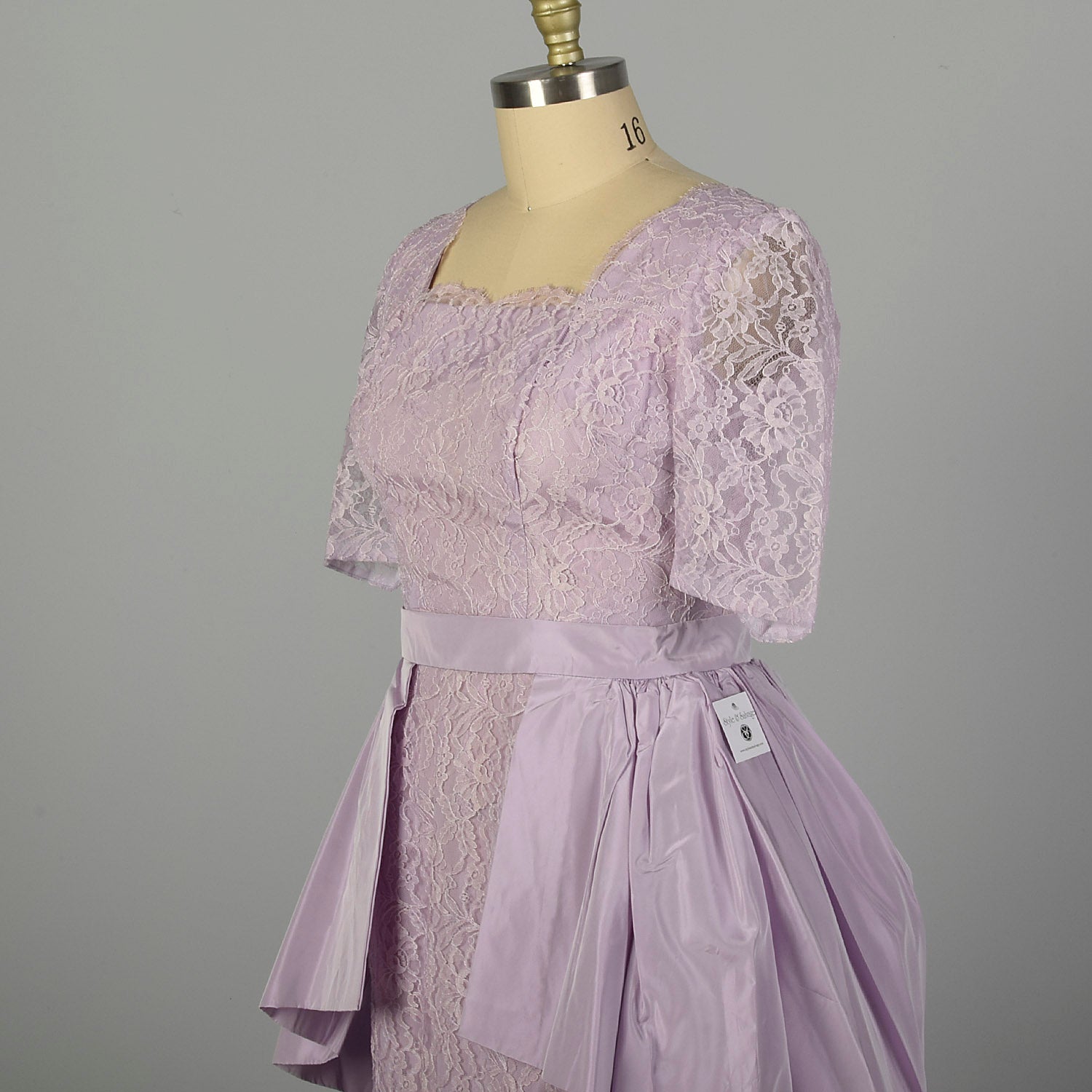 XL 1950s Set Lavender Lace Cocktail Party Peplum Waist Wiggle Dress