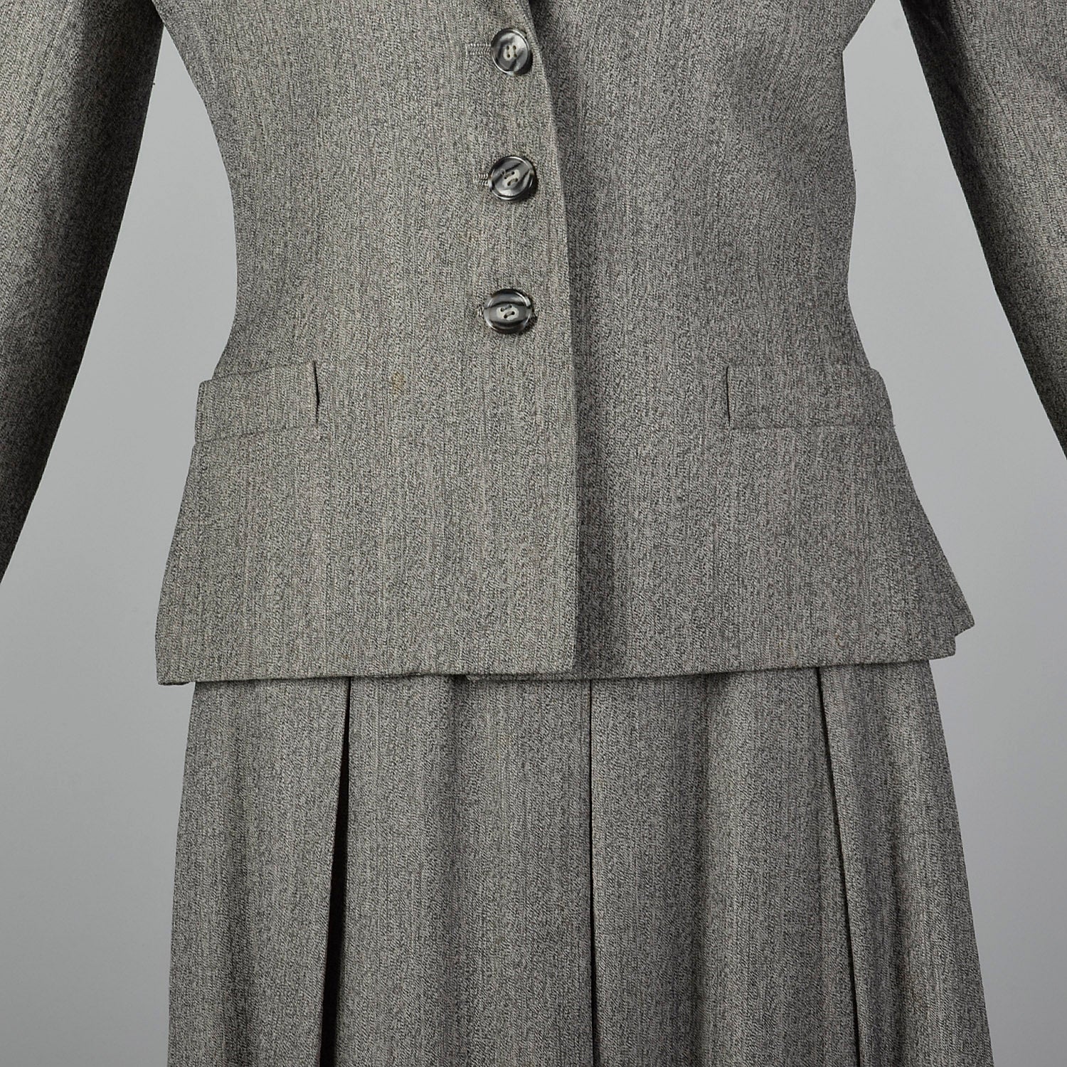 Medium Bill Blass 1980s Gray Wool Skirt Suit