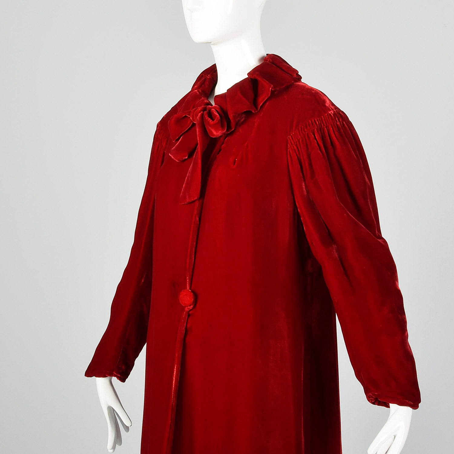 Small 1940s Red Silk Velvet Coat