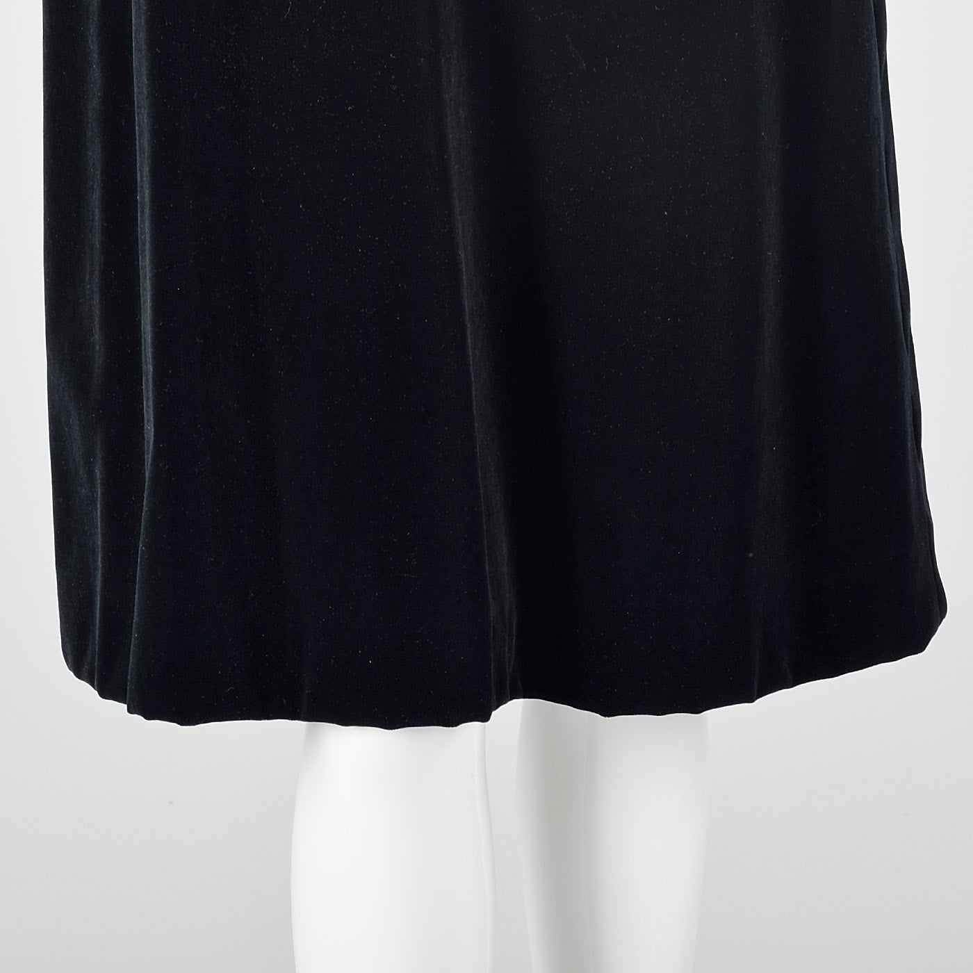 Small  1960s Black Velvet Dress