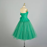 XS 1950s Kelly Green Tulle Prom Dress Strapless Taffeta Peplum Bodice Rose Embellishments