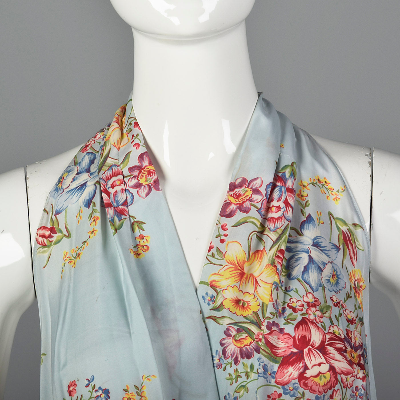 1940s Blue Daffodil Print Nightgown
