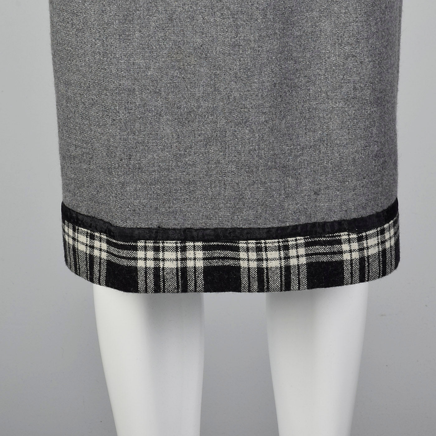 1950s Reversible Pencil Skirt in Gray and Black Plaid