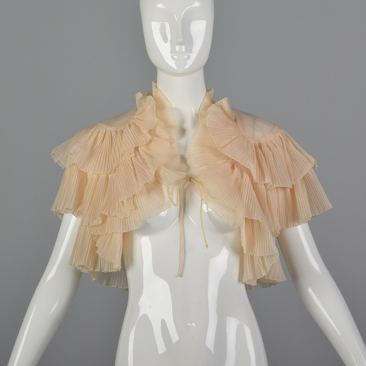 1950s Pale Pink Ruffle Bed Jacket