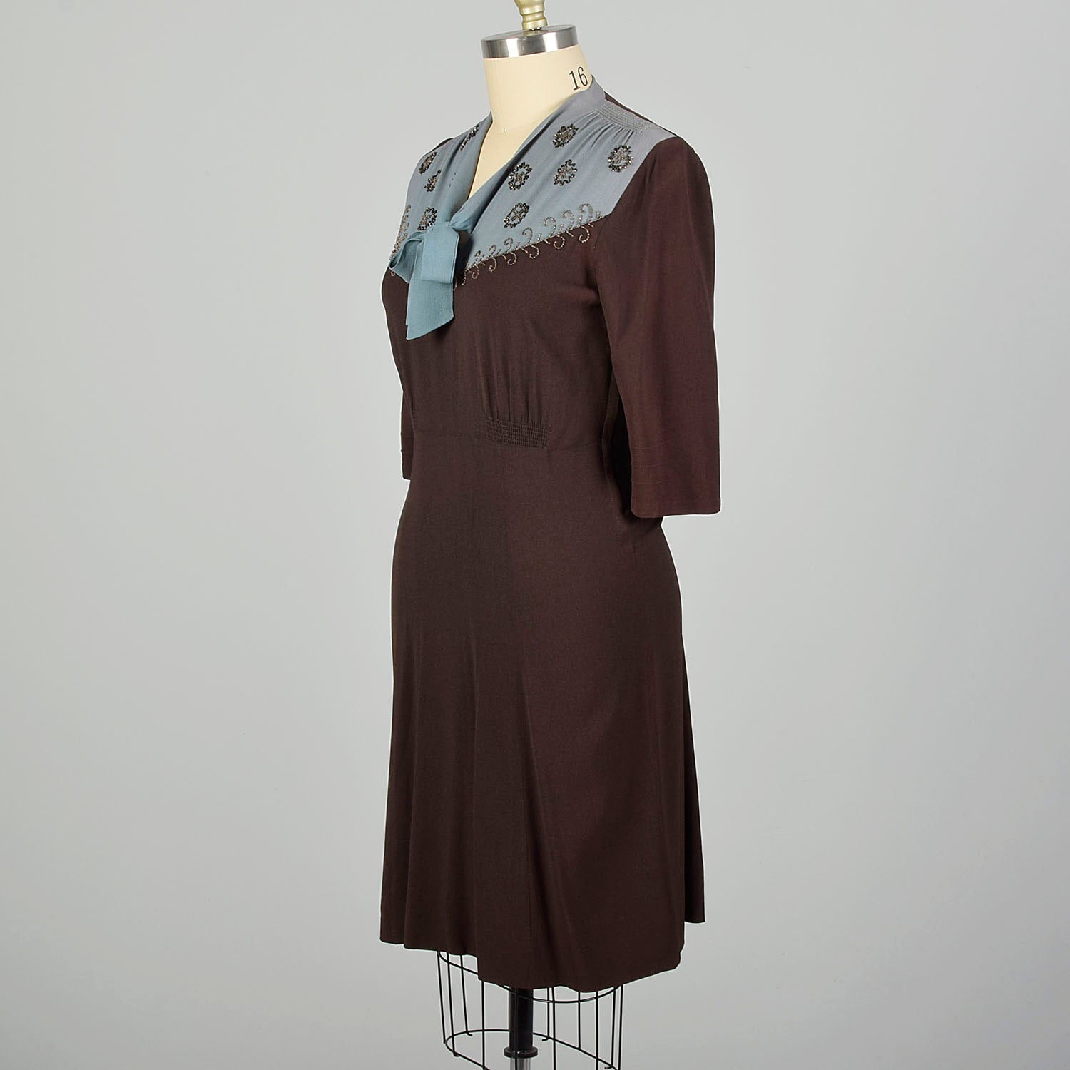 XL 1940s Dress Blue and Brown Volup Rayon with Beading Style & Salvage XL 1940s Dress Blue and Brown Volup Rayon with Beading Style & Salvage