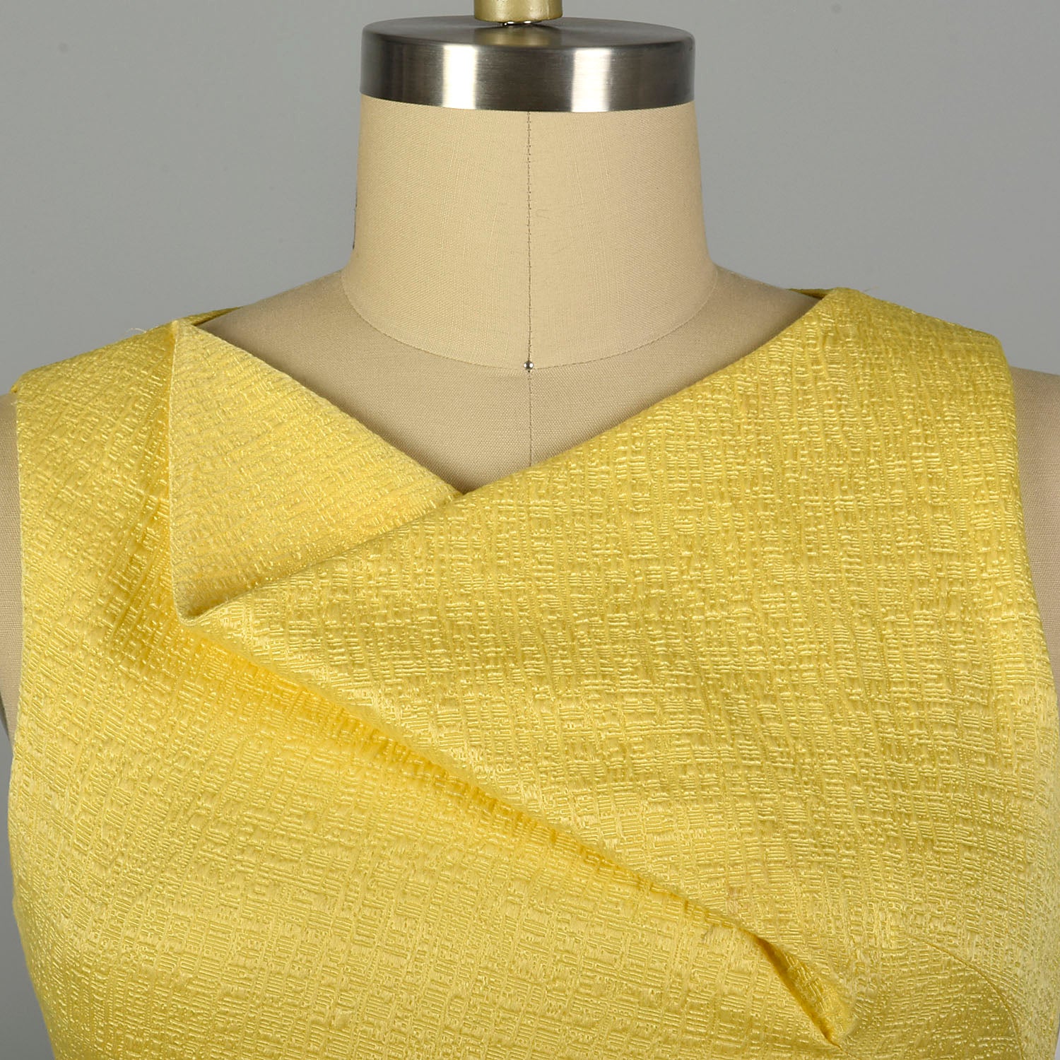 XL 2000s Oscar de la Renta Yellow Fitted Sheath Sleeveless Asymmetrical Dress