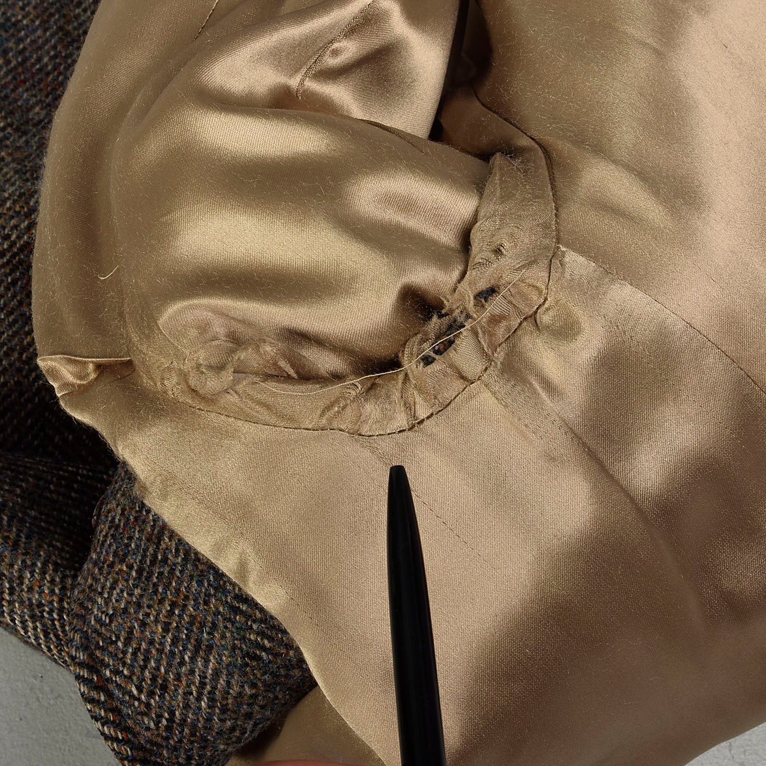 Medium 1970s Brown Wool Tweed Heavyweight Winter Coat