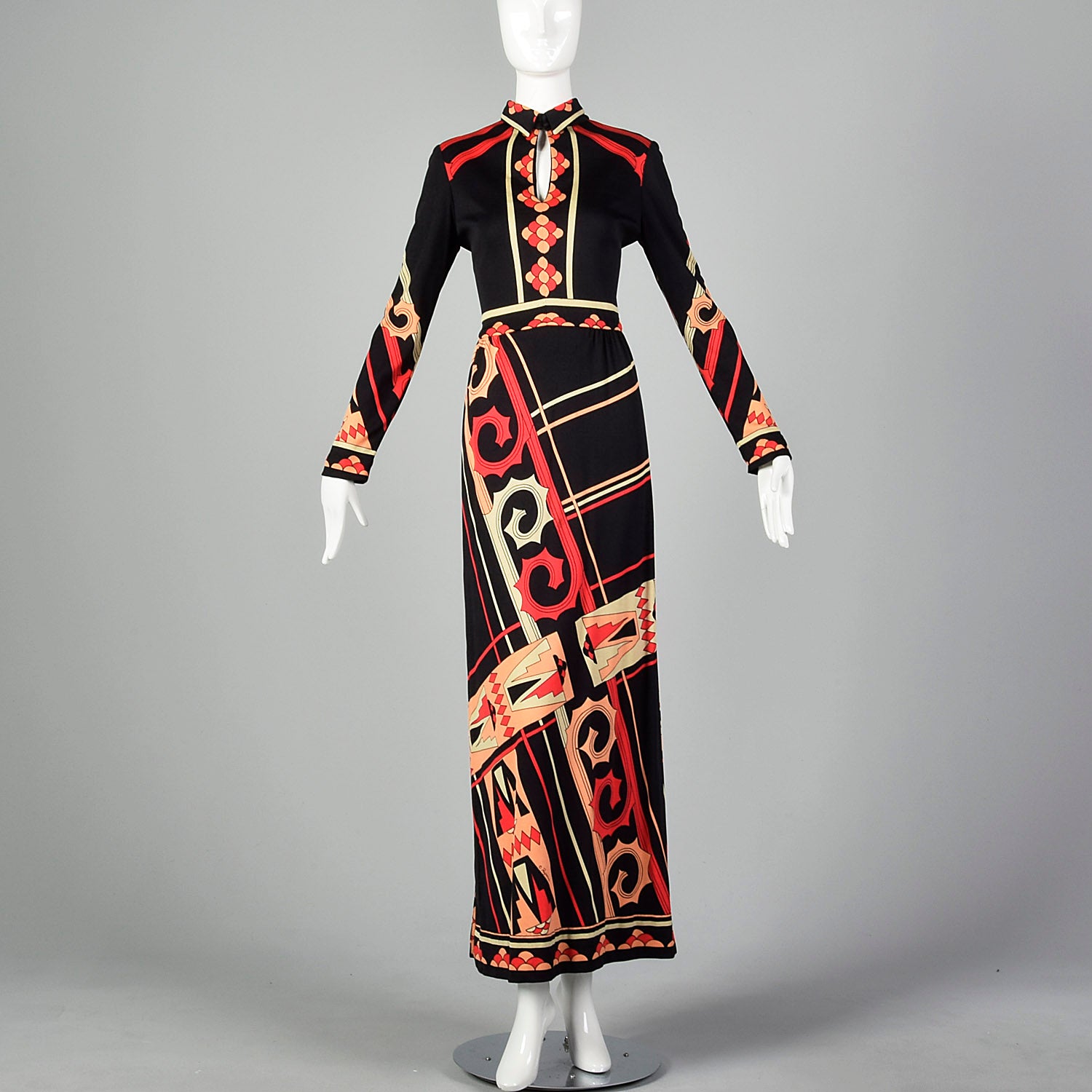 Medium 1970s Black Maxi Dress