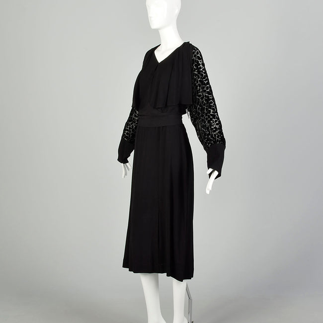 XL 1930s Dress Black Devore Velvet Sleeves Art Deco Long Sleeve LBD