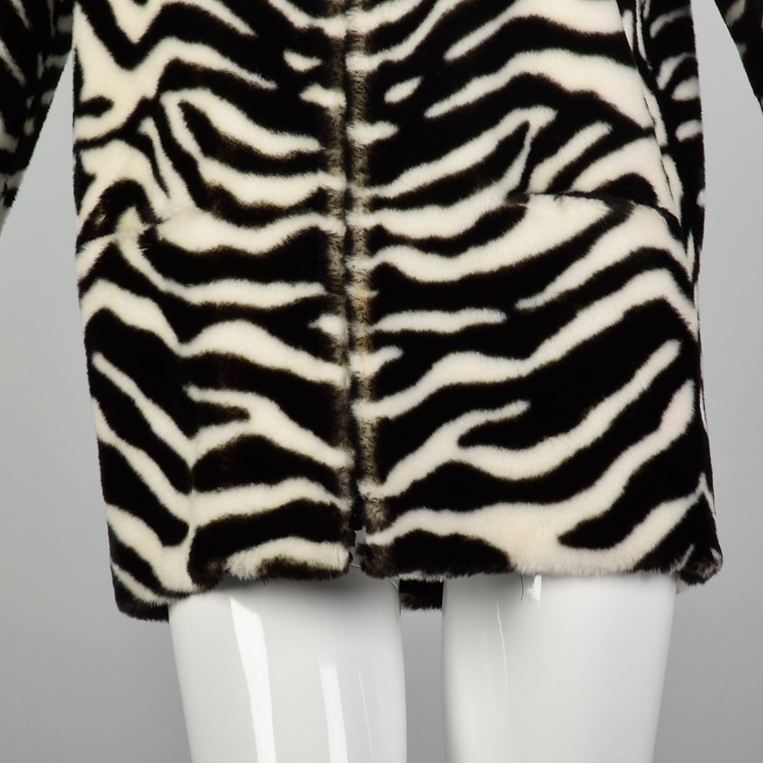 XS 1980s Lilli Ann Faux Fur Plush Zebra Jacket