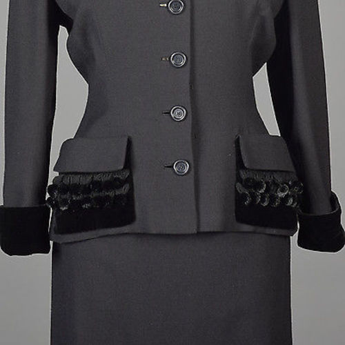 1950s Black Skirt Suit with Hourglass Shape