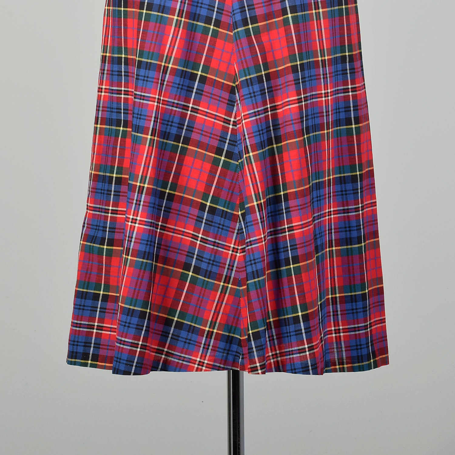 XL 1950s Red Plaid Day Dress Short Sleeve Collared Summer Shirtwaist