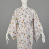 White Cotton 1970s Kimono Floral Seersucker Robe Long Sleeve