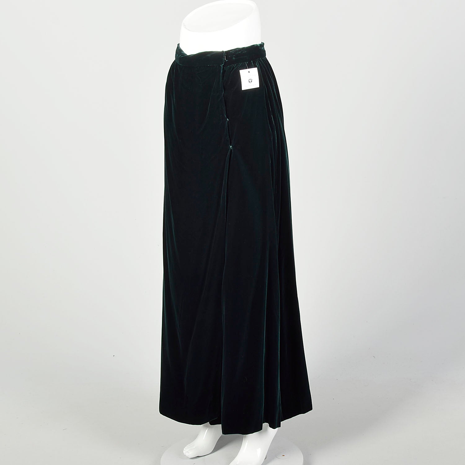 Medium 1980s Oscar De La Renta Green Velvet Maxi Wrap Skirt