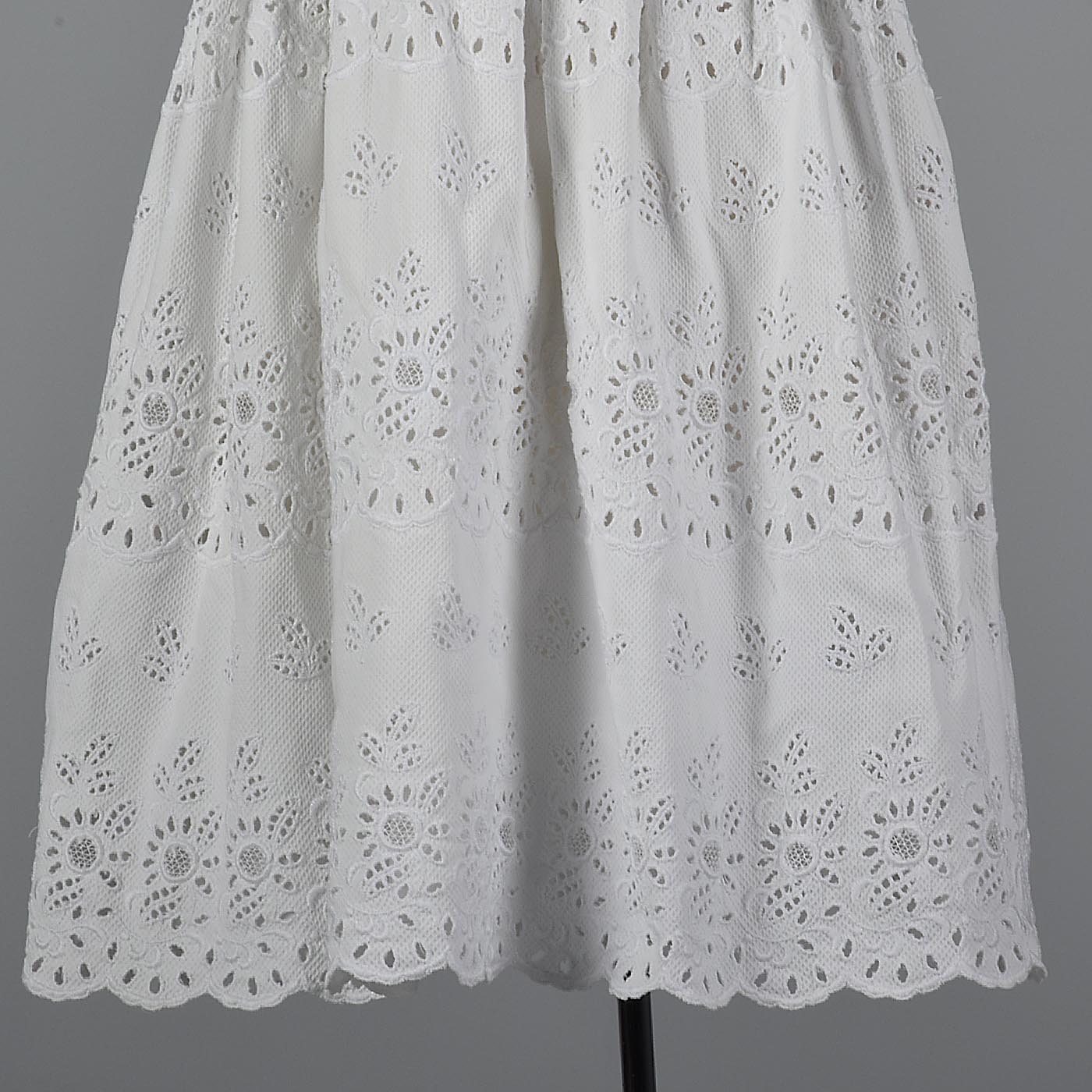 XXS 1950s Eyelet Dress White Cotton Sleeveless