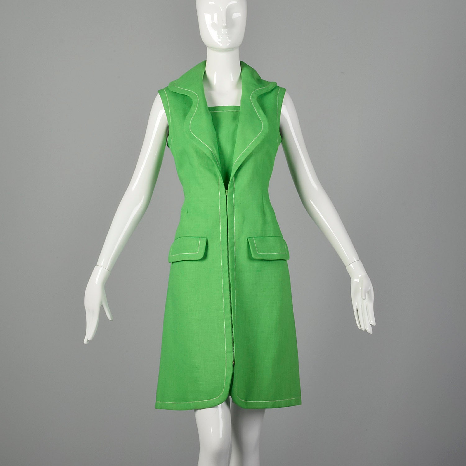 Medium Geoffrey Beene 1960s Green Zip Front Dress
