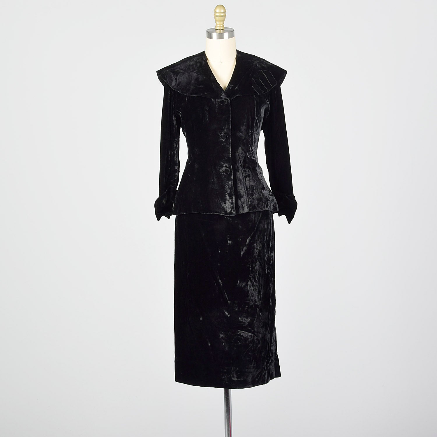 1950s Black Crushed Velvet Skirt Suit