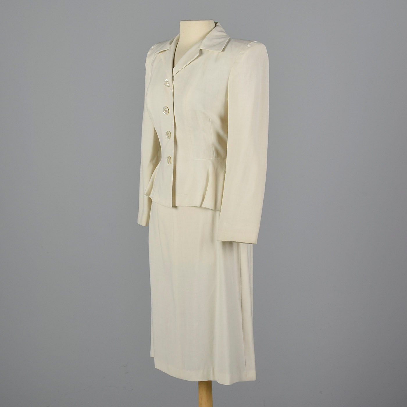 1940s Deadstock White Wool Suit