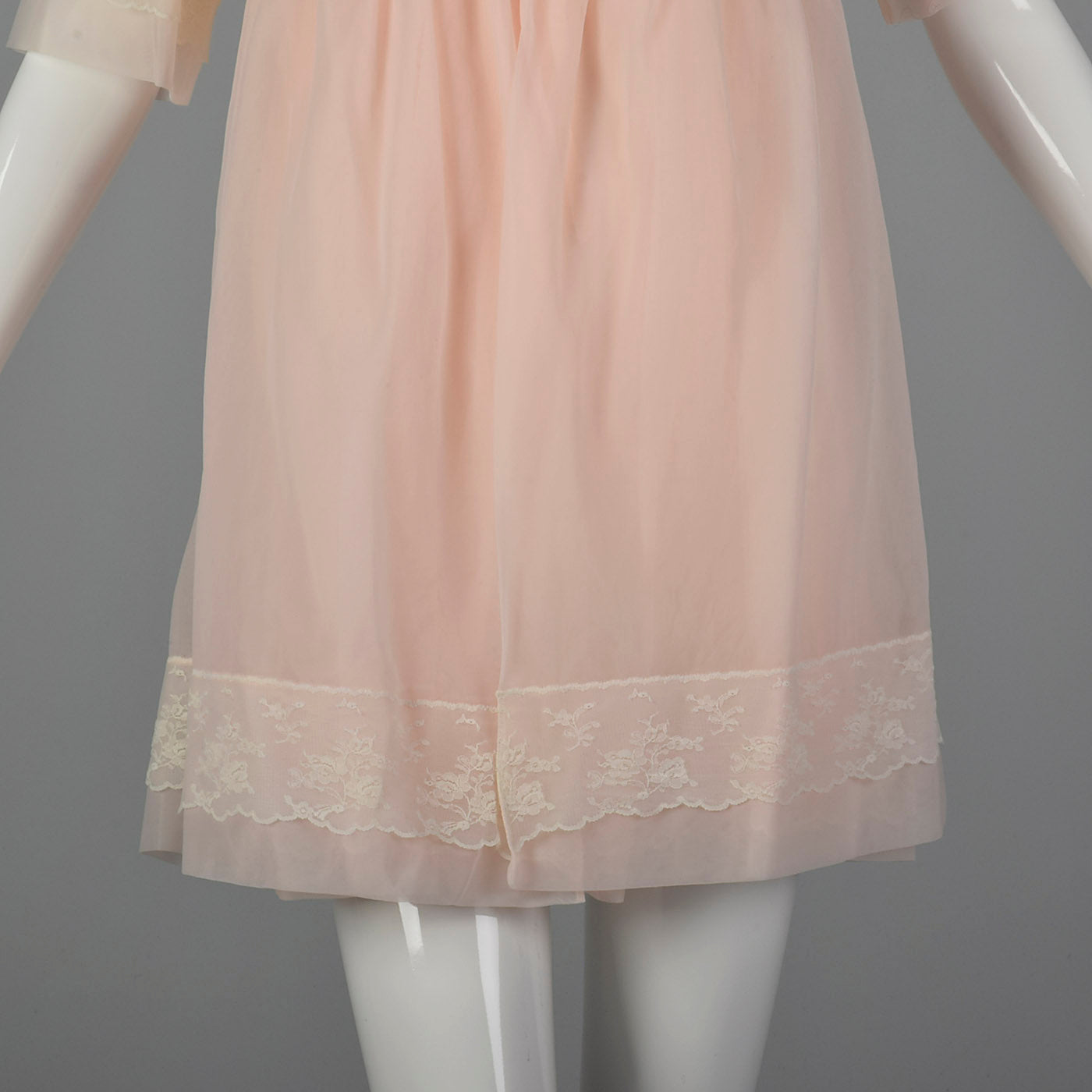 1960s Pink Babydoll Nightgown with Matching Peignoir