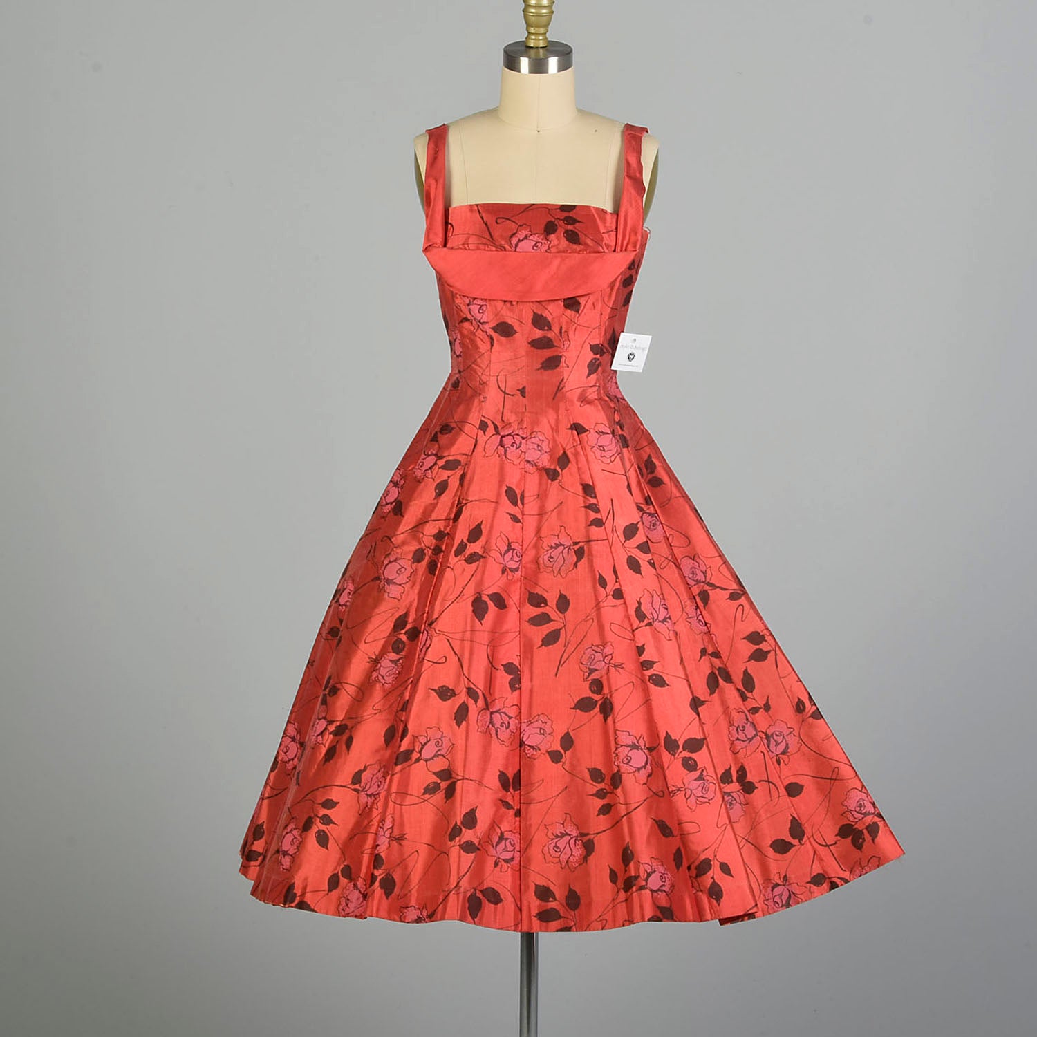 XS 1950s AS IS Red Fit & Flare Novelty Rose Print Shelf Bust Cocktail Style & Salvage XS 1950s AS IS Red Fit & Flare Novelty Rose Print Shelf Bust Cocktail Style & Salvage