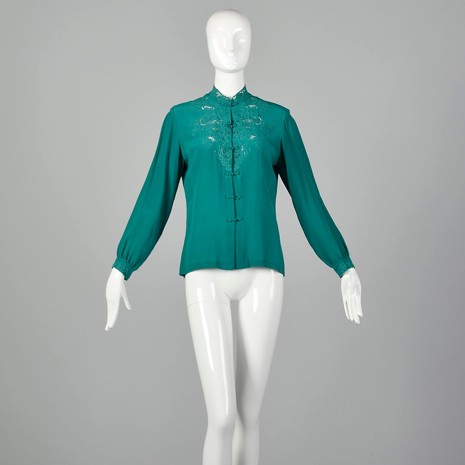 Medium 1960s Kelly Green Silk Blouse