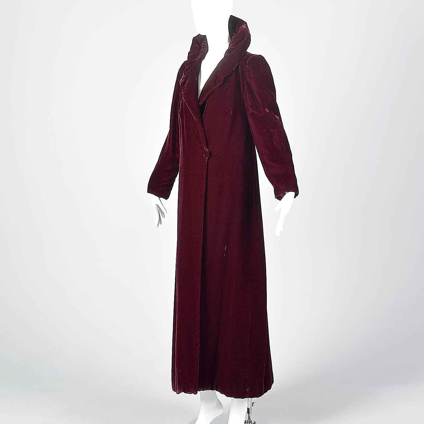 1940s Burgundy Velvet Opera Coat