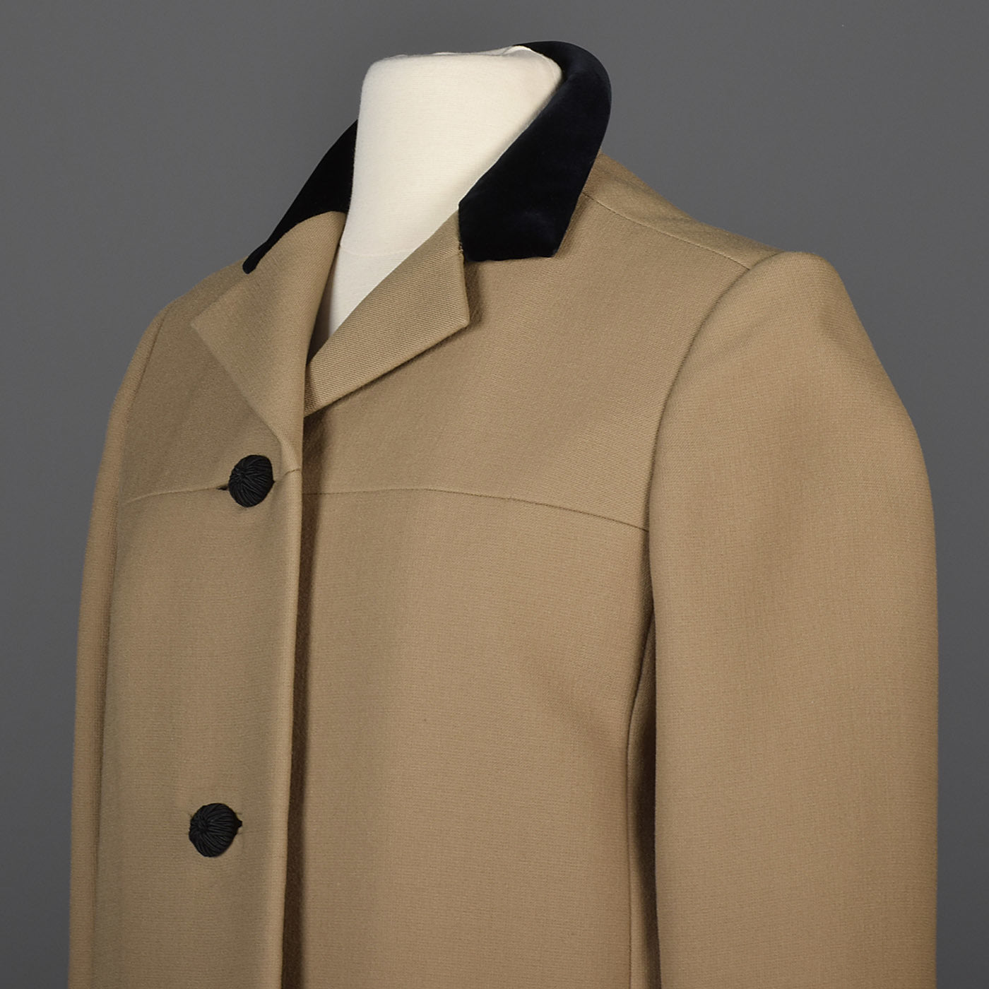 Classic George Halley Winter Coat with Velvet Collar