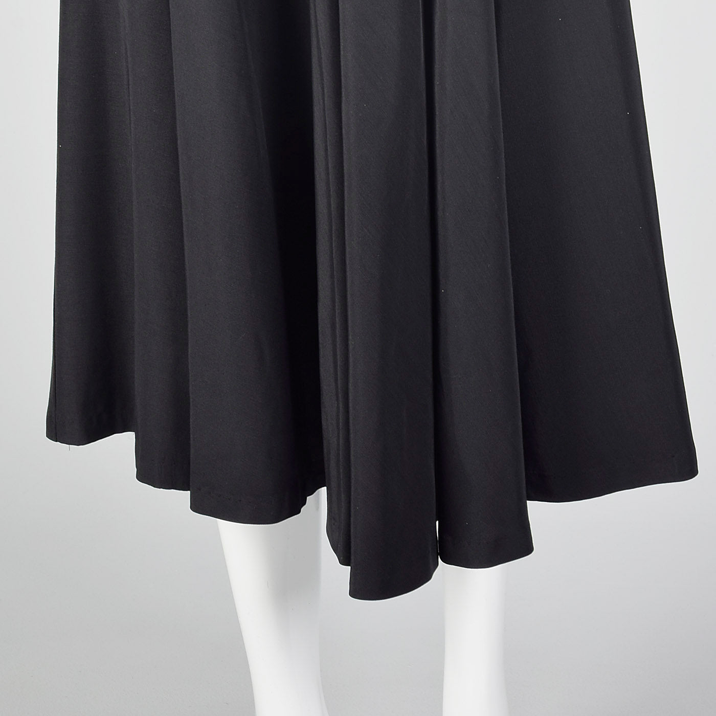 1950s Black Pleated Waistband Skirt