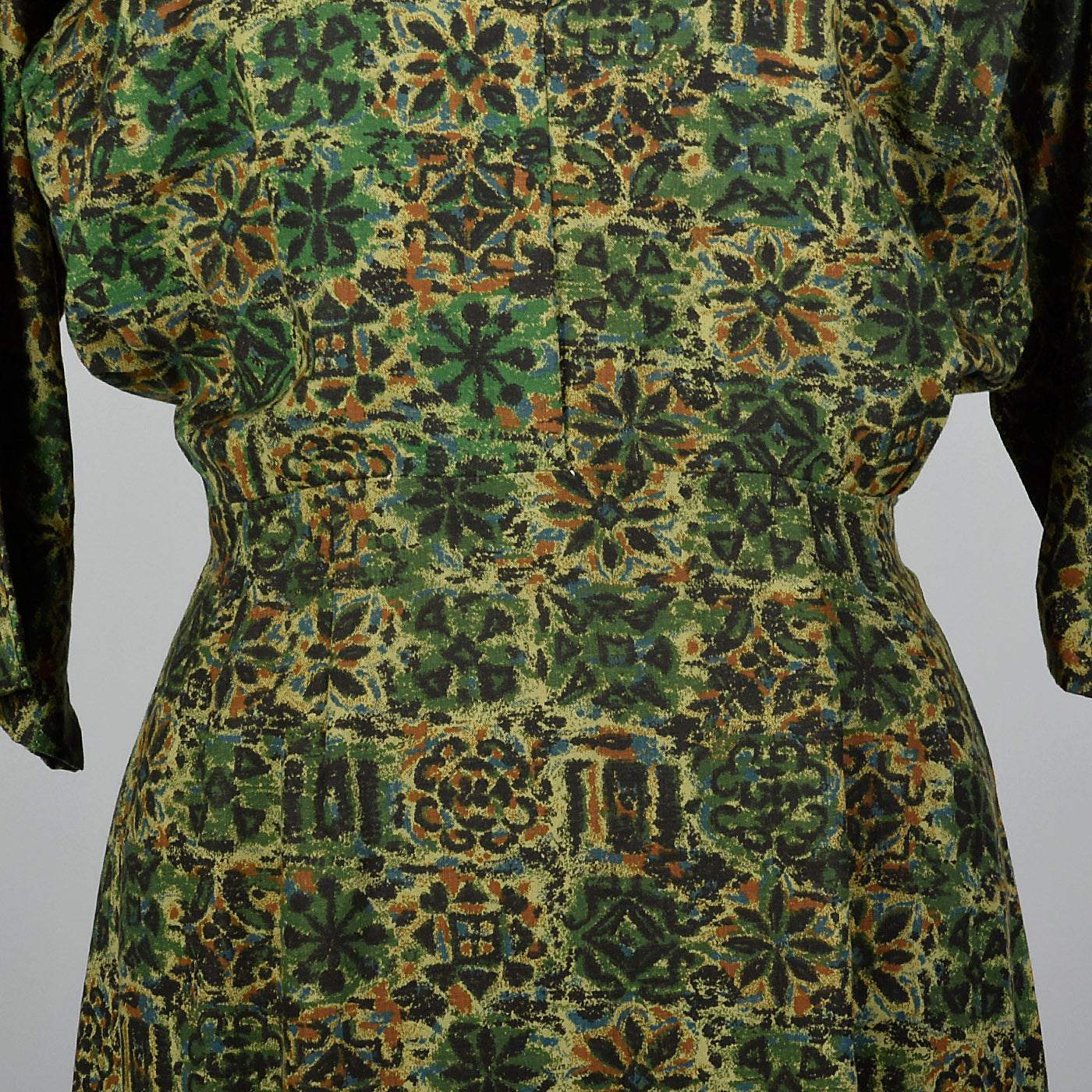 1950s Green Print Day Dress with Dolman Sleeves