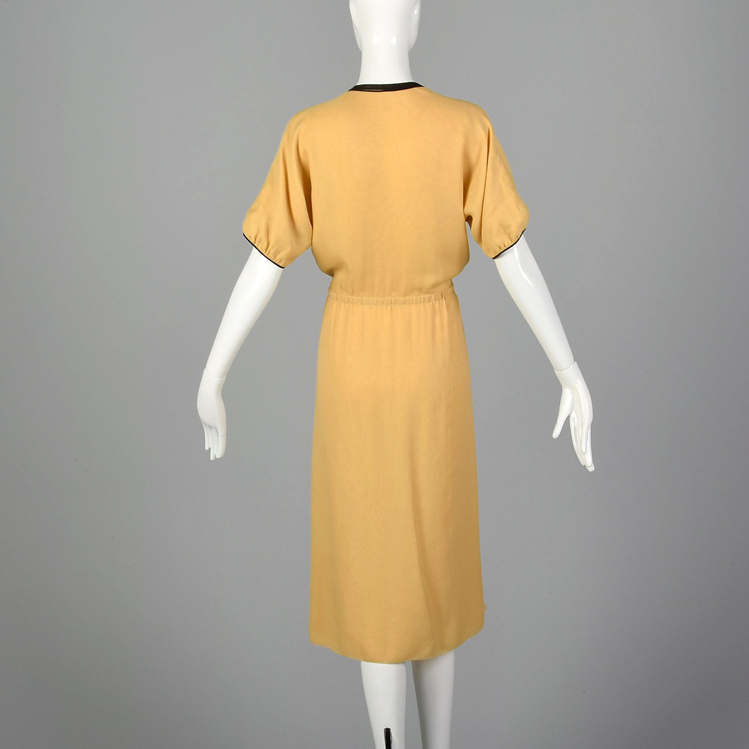 Large 1970s Galanos Bonwit Teller Silk Chiffon Dress