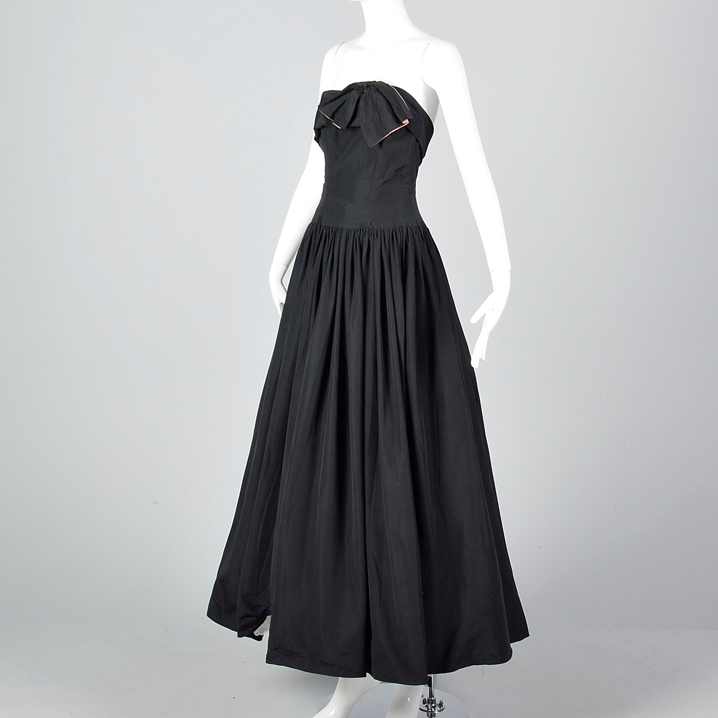 1940s Strapless Black Party Dress