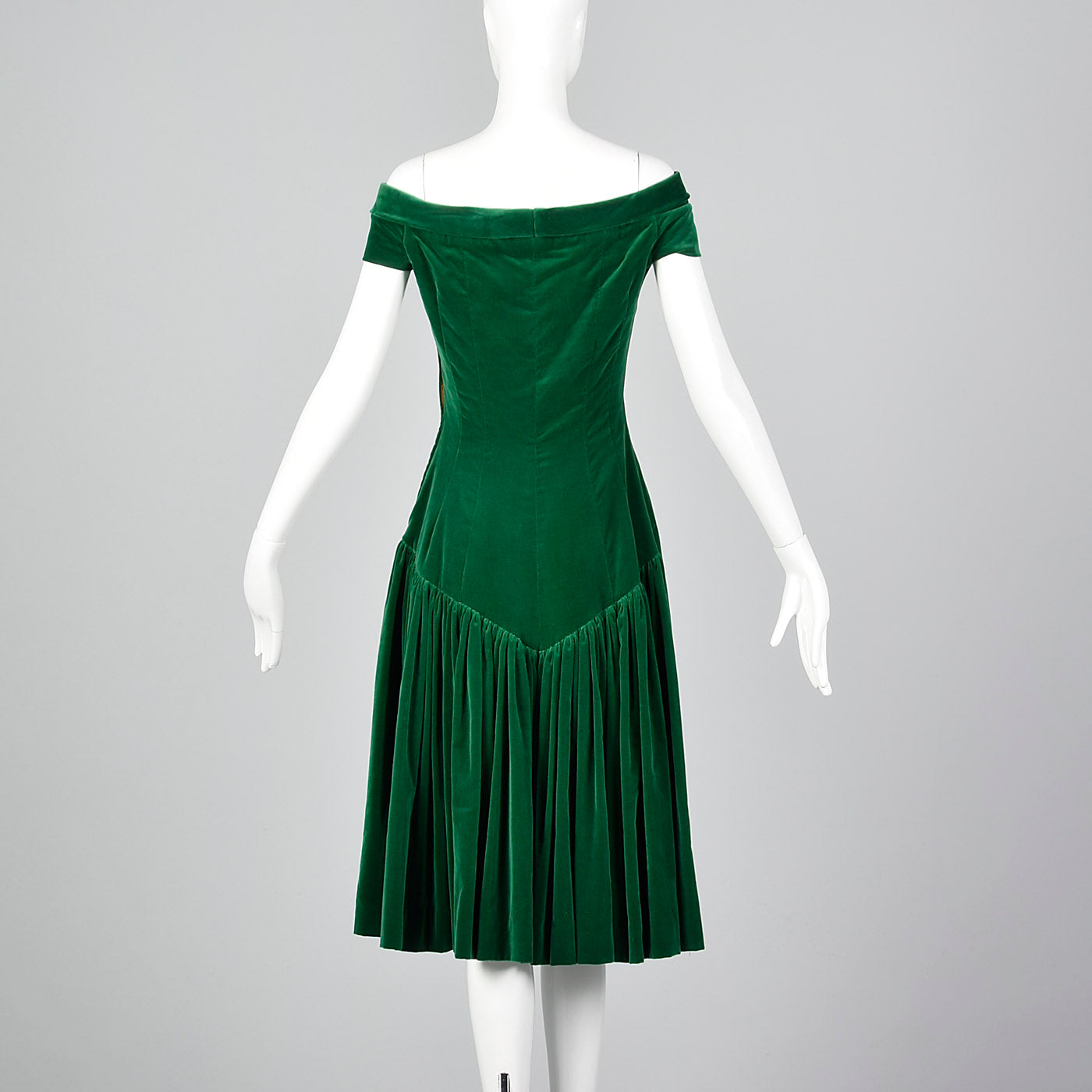 1950s Green Velvet Off Shoulder Party Dress