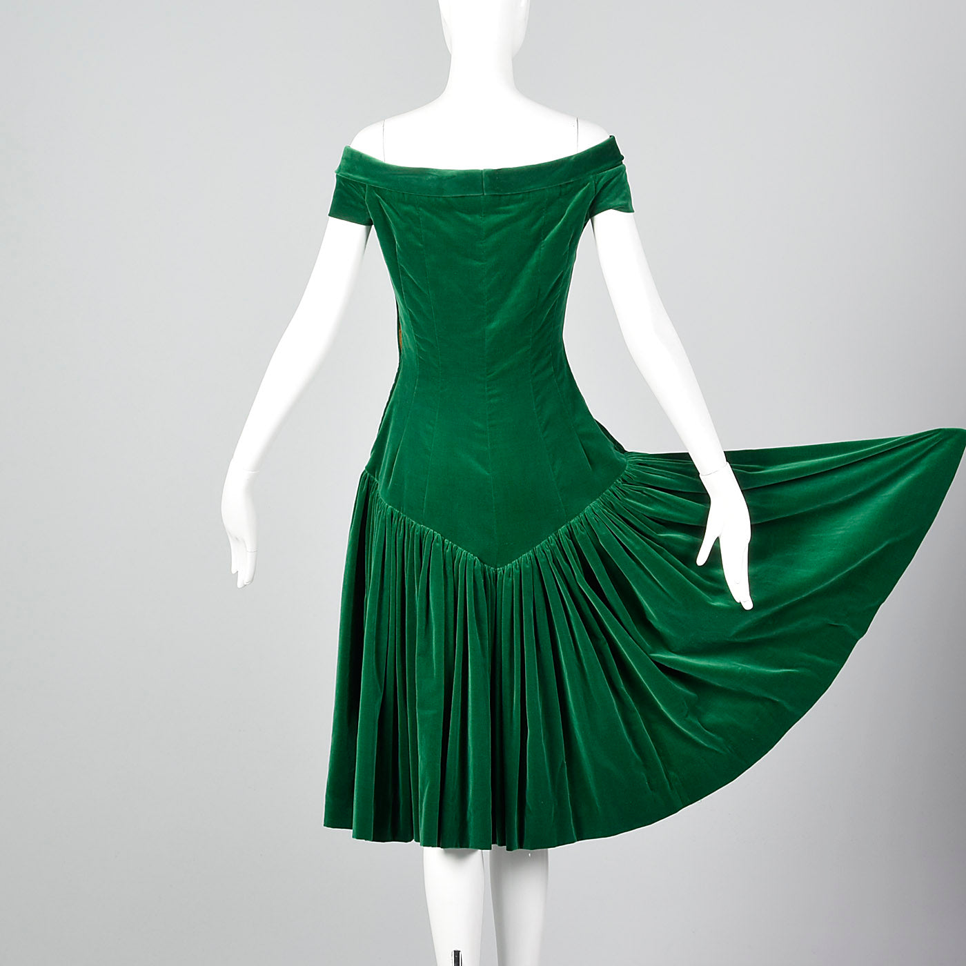 1950s Green Velvet Off Shoulder Party Dress